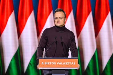 Szijjártó Péter szerint a veszélyek korában a biztonság a legfontosabb (Fotó: MTI/Hegedüs Róbert)