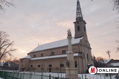 Az adai Szentháromság-templomban tavaly több esküvőt, de kevesebb keresztelőt tartottak, mint 2024-ben (Fotó: Csincsik Zsolt felvétele)