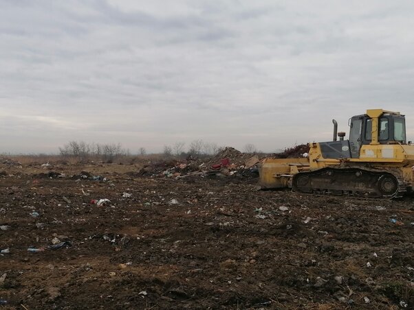 Felszámolták az illegális szemétlerakóhelyet a település Udvarnok felőli kijáratánál (Fotó: Vidács Hajnalka)