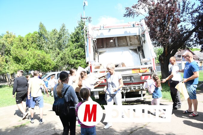 Minden évben nagy visszhangja van a Papirko papírgyűjtési akciónak (Fotó: Paraczky László)