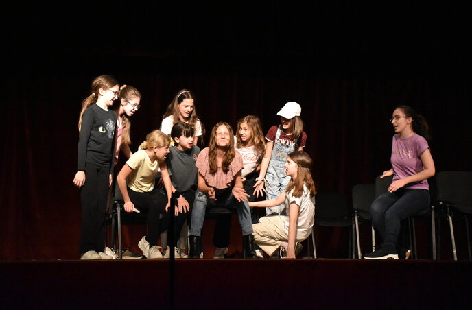 A Perem Magyar Színházi Egyesület két gyermekszínjátszó csoportot működtet (Fotó: Perem Magyar Színházi Egyesület/Facebook)