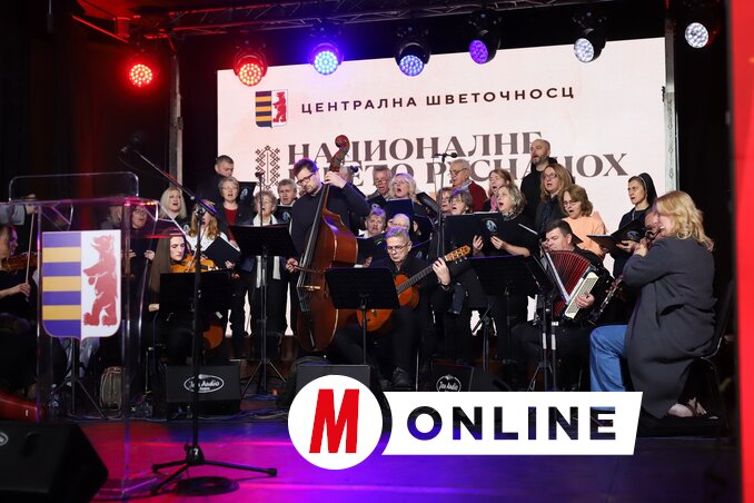 A ruszin nemzeti zenekar fellépése (Lakatos János felvétele)