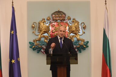 Közölte, hogy indulni akar az előrehozott parlamenti választásokon, amelyek elkerülhetetlenné váltak (Fotó: Beta/AP)