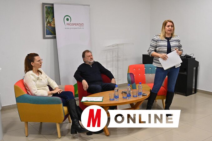 Hézső Brigitta, dr. Nagy Imre és Nagy Zita (Fotó: Ótos András)