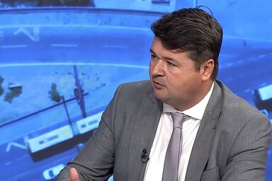 A testület tagjai egyhangú döntéssel választották meg az új elnököt (Fotó: Képernyőfelvétel)