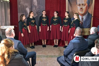 A szervezők alkalmi műsorral kedveskedtek a jelenlévőknel (Fotó: Gergely Árpád)