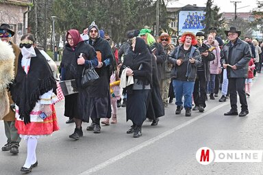 Az idén is színes maskarák és bőgőtemetés kíséri a hagyományos télbúcsúztatót Temerinben a jövő hétvégén (Fotó: Ótos András felvétele)