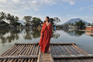 A műsorvezetői pályáját következetes építkezés, folyamatos tanulás és megújulás jellemezte, és jellemzi ma is (Nánási Pál felvétele)