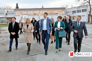 A Vajdasági Magyar Szövetség küldöttsége megtekintette a Dositej Obradović Gimnázium és Szakiskolában zajló beruházásokat  (Gergely Árpád felvétele)