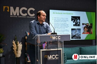 Fockter Zoltán, a Mathias Corvinus Collegium Fiatal Tehetség Programjának oktatója/Molnár Edvárd felvétele