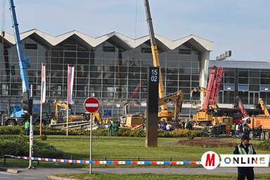 A főépületet a közeljövőben továbbra sem lehet igénybe venni (Fotó: Ótos András felvétele)