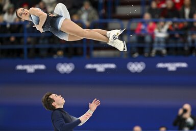 MTI - Pavlova Marija és Szvjatcsenko Alekszej új egyéni csúccsal zárta a versenyt