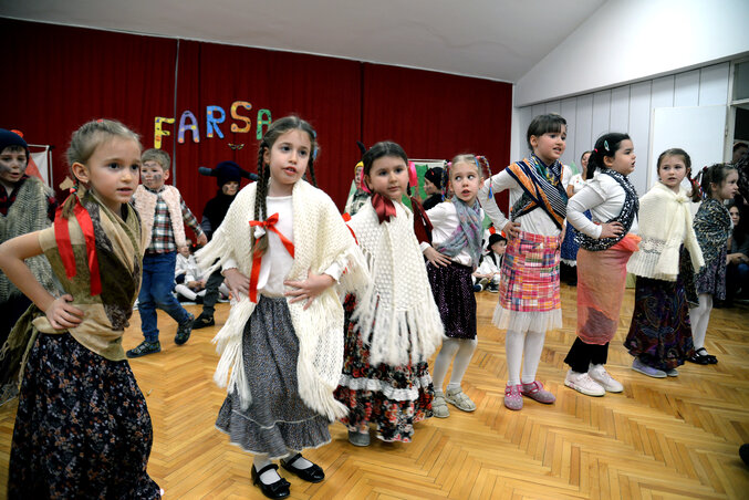 Népi ritmusokra vidáman táncoltak az óvodások