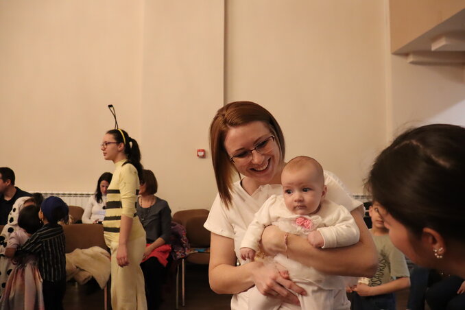 A legkisebb farsangoló is élvezte a mulatságot