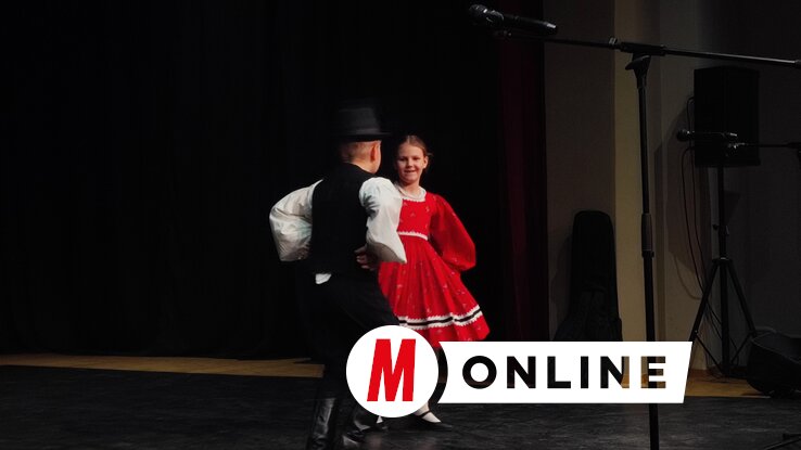 Repült a szoknya (Fotó: Rapos Emma felvétele)