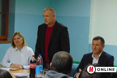 Juhász Attila és Tóth Zoltán tájékoztatta a torontálvásárhelyi termelőket (Vidács Hajnalka felvétele)