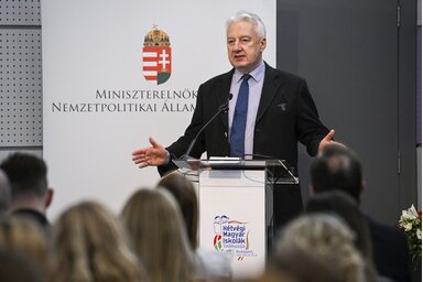 MTI/Purger Tamás/ Semjén Zsolt a IX. Hétvégi Magyar Iskolák Találkozóján