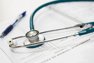 Áprilistól teljesen elektronikus lesz a kommunikáció a munkáltatók és az egészségbiztosító között (Fotó: pixabay.com)