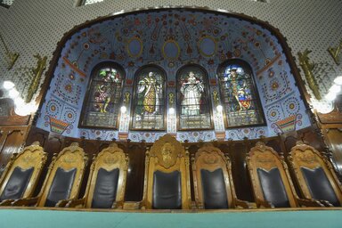 A Városháza vitrázsai Róth Miksa műhelyében készültek / Fotó: Molnár Edvárd