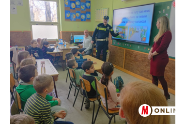 Szerdán a horgosi Kárász Karolina Általános Iskolában zajlott a közlekedésbiztonsági előadás/BJK