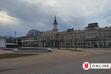 Az óbecsei községháza (Fotó: Kancsár Izabella)