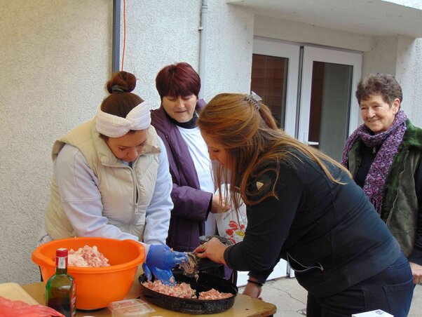 A versenyben a Magyarittabé Jövőjéért Egyesület hölgy tagjai is kipróbálták magukat
