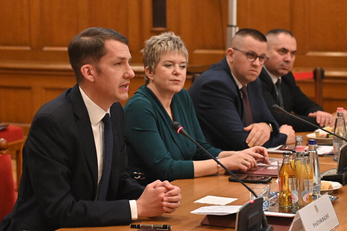 Dr. Pásztor Bálint, a VMSZ elnöke is felszólalt az ülésen