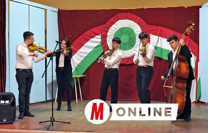 A megemlékezést alkalmi műsor színesítette / Gergely Árpád felvétele