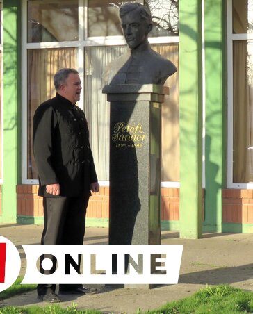 Sárkány Zoltán szavalta a Nemzeti dalt (Fotó: Kecskés István felvétele)