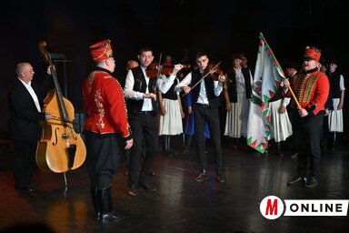 A rendezvényen közreműködött a Cirkalom és a Kisvirgonc táncegyüttes, a Csalóka és a Fokos zenekar (Fotó: Molnár Edvárd felvétele)