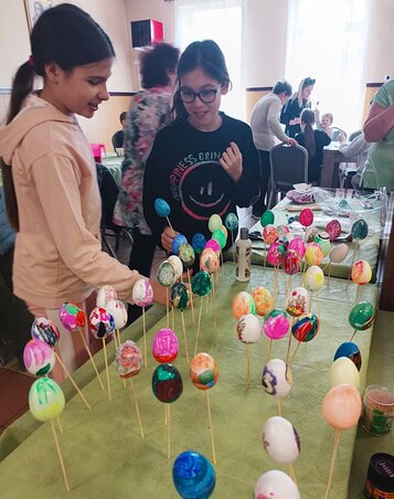 Az elkészült tojásdíszek egy része / Fotó: Fekete Bánov Ágnes