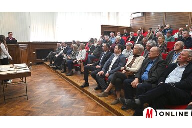 Több mint száz szakmabeli emlékezett meg Sinkovics Imre munkásságáról /Ótos András