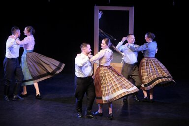 Jelenet a Hagyaték című előadásból/Fotó: Magyarkanizsa önkormányzata