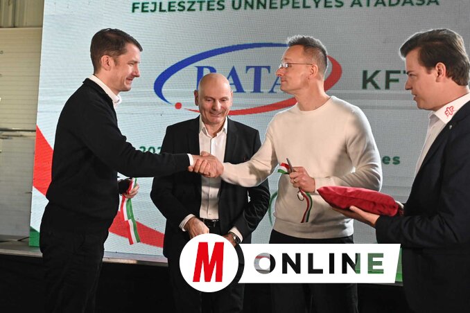 A Bata Kft. mintegy 30 évvel ezelőtt két kamionnal indult – amely mára mintegy 60 járműből álló flottává fejlődött, és az egyik legjelentősebb áruszállítási vállalat (Ótos András felvétele)