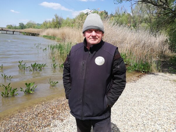 Az egyesület tagjai naponta járőröznek a tó környékén – mondta Mile Antunović hivatásos halőr / Fotó: Tóth Péter