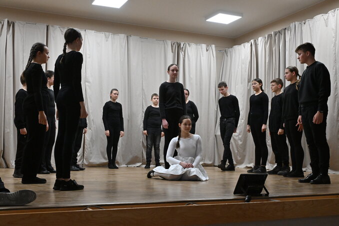 Fehérló és a Kar (Horgos, felsős csoport, Fehérlófia)