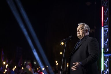 A magyar miniszterelnök hozzátette, hogy a pénzek nagy részét átutalták Amerikába (Fotó: MTI)