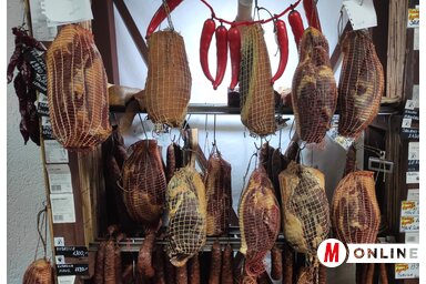 A kötözött sonka a legnépszerűbb a vásárlók körében / Fotó: Horváth Attila