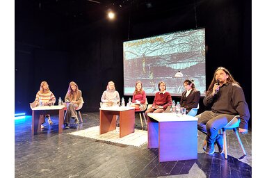 Az antológia bemutatója a zentai színház kamaratermében / Fotó: Horváth Zsolt