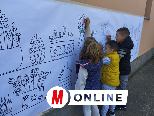 Színezőfal a Than Emlékház udvarában