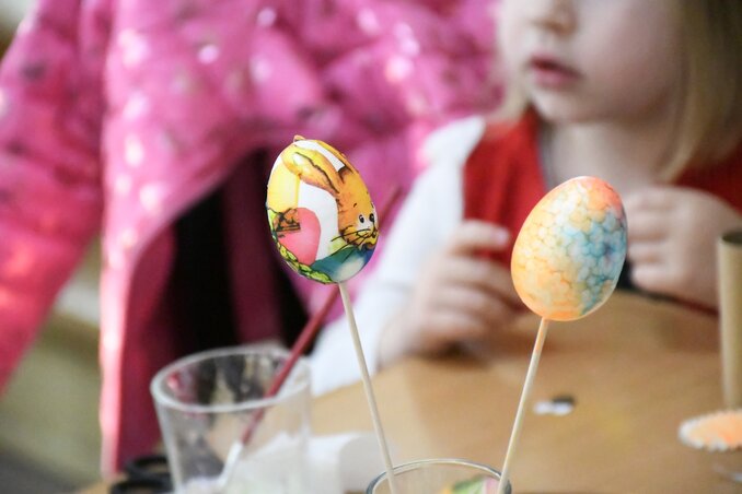 Színes tojások készültek