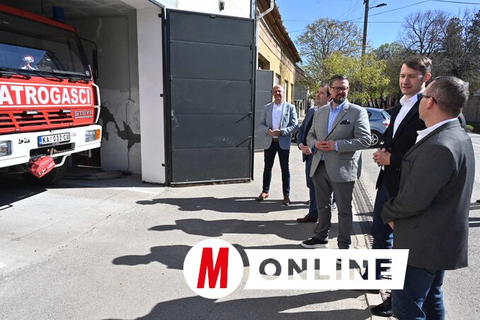 A martonosi önkéntes tűzoltó-egyesület épületének felújítását többször is támogatta a Bethlen
Gábor Alap (Fotó: Ótos András felvétele)