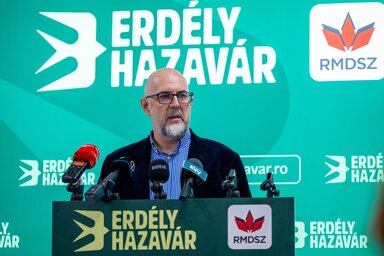 Kelemen Hunor kijelentette, hogy a mostani vagy akár korábbi választások eredményeit nézve az RMDSZ akkor lenne bajban, ha mást gondol, képvisel, mint az erdélyi magyarok nagy többsége (MTI)