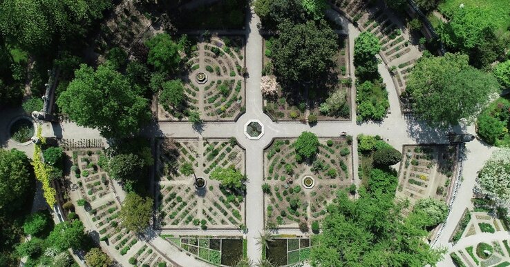 Nem nagy, de értékes