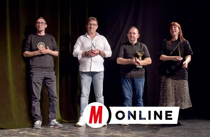 A vajdasági humorbajnokok (balról jobbra: Gazdag Adrián, Hangódi Zoltán, Nagy Gergely és Kollár Lívia)