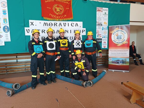 A szajáni ifjú titánok