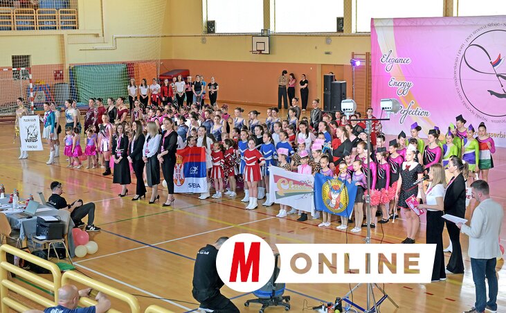 A megmérettetésen több száz szerbiai, magyar- és horvátországi mazsorett vett részt (Fotó: Gergely Árpád felvétele)