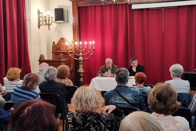 Végel László és Dragan Miletić az irodalmi esten