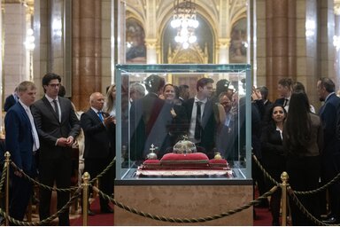 MTI/Még nem tisztázott, hogy a Szent Korona előtt tesznek-e esküt a képviselők