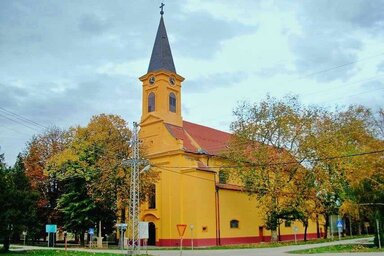 A monostorszegi katolikus templom (Fotó: Vajdasági Rádió és Televízió)